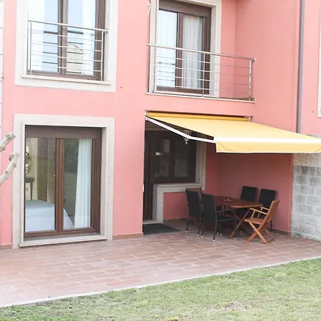 Chalet con jardín y barbacoa Casa de Férias *