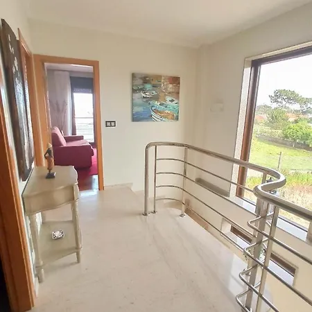 Chalet con jardín y barbacoa Casa de Férias *